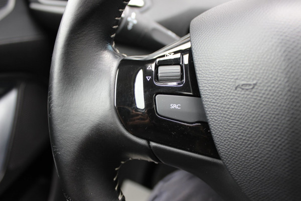 Peugeot 308 SW 1.2 PureTech Blue Lease Executive
