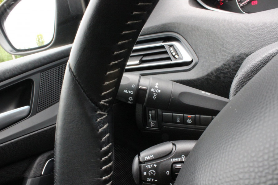 Peugeot 308 SW 1.2 PureTech Blue Lease Executive