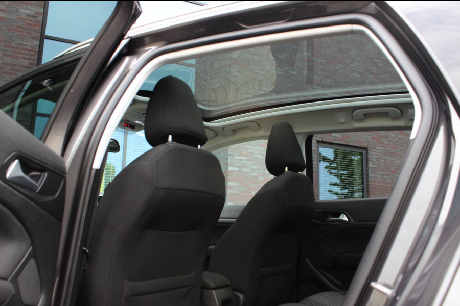 Peugeot 308 SW 1.2 PureTech Blue Lease Executive