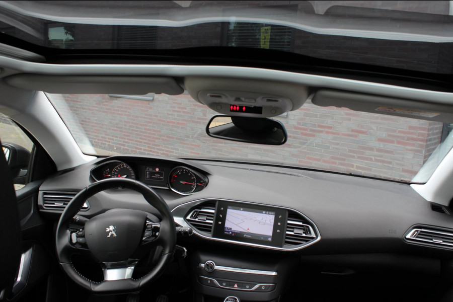 Peugeot 308 SW 1.2 PureTech Blue Lease Executive