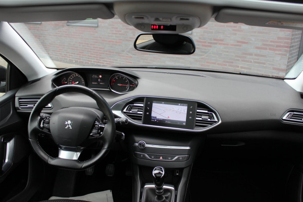 Peugeot 308 SW 1.2 PureTech Blue Lease Executive