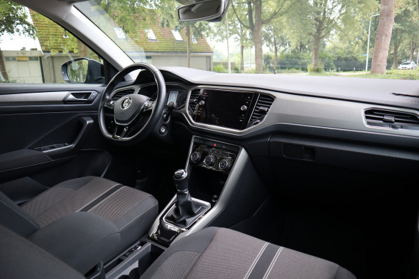 Volkswagen T-Roc 1.0 TSI Style | Trekhaak | Carplay | ACC |