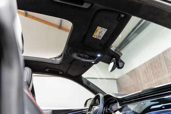 Audi Q8 4.0 TFSI RS Q8 quattro Pano Keramisch CARBON B&O 3D FULL
