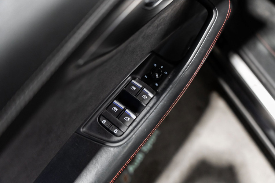 Audi Q8 4.0 TFSI RS Q8 quattro Pano Keramisch CARBON B&O 3D FULL
