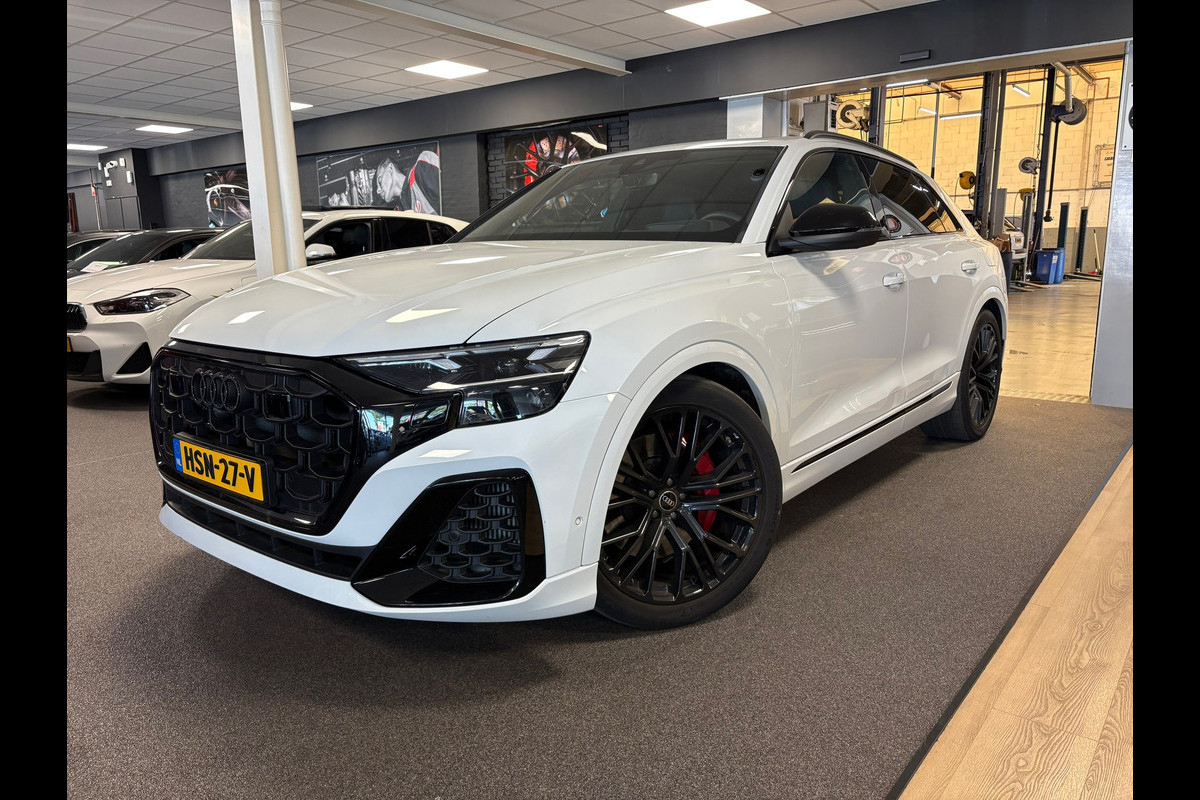 Audi Q8 60 TFSI e quattro Pro Line S Competition 489pk | Panoramadak | luchtvering | head-up | 360 camera | 22 inch