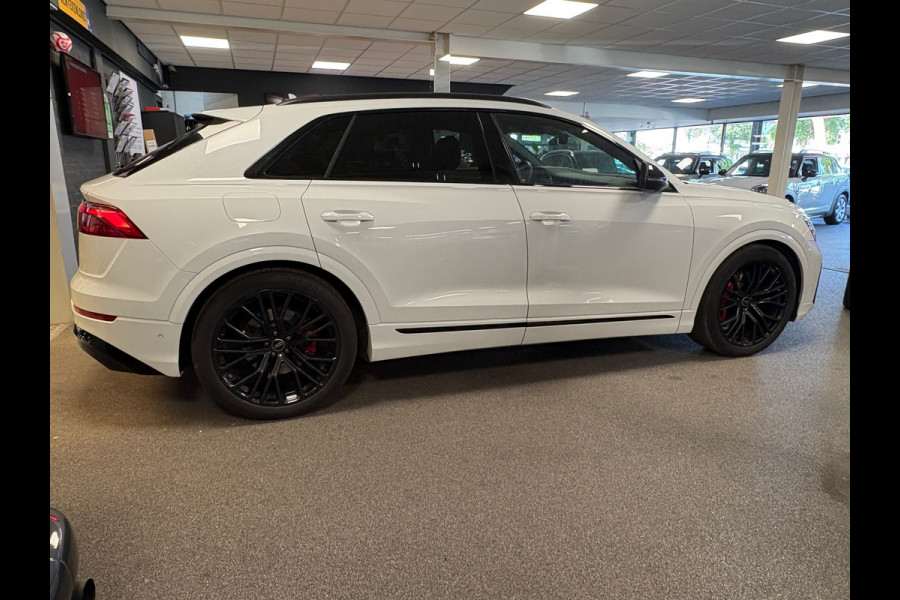 Audi Q8 60 TFSI e quattro Pro Line S Competition 489pk | Panoramadak | luchtvering | head-up | 360 camera | 22 inch