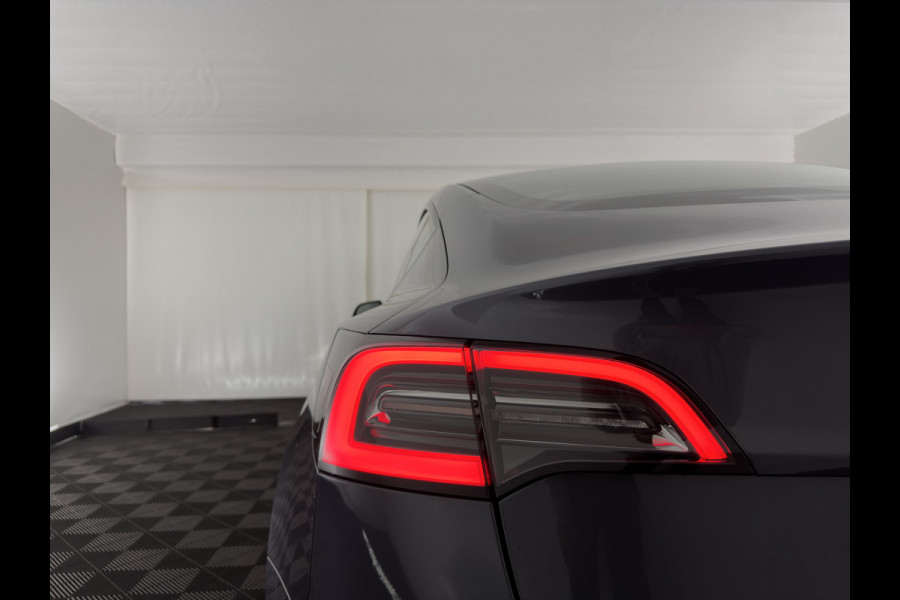 Tesla Model 3 RWD 60 kWh [3-Fase-11kW] {SoH-88%} (INCL-BTW) Aut. *HEATPUMP | PANO | AUTOPILOT | LEATHER | KEYLESS | FULL-LED | MEMORY-PACK | TOPVIEW | DAB | CARPLAY | DIGI-COCKPIT | LANE-ASSIST | HEATED-COMFORTSEATS | 18"ALU*