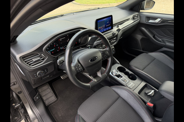 Ford Focus 1.0 Titanium Business Automaat / Keyless / Carplay / Navigatie / PDC v+a