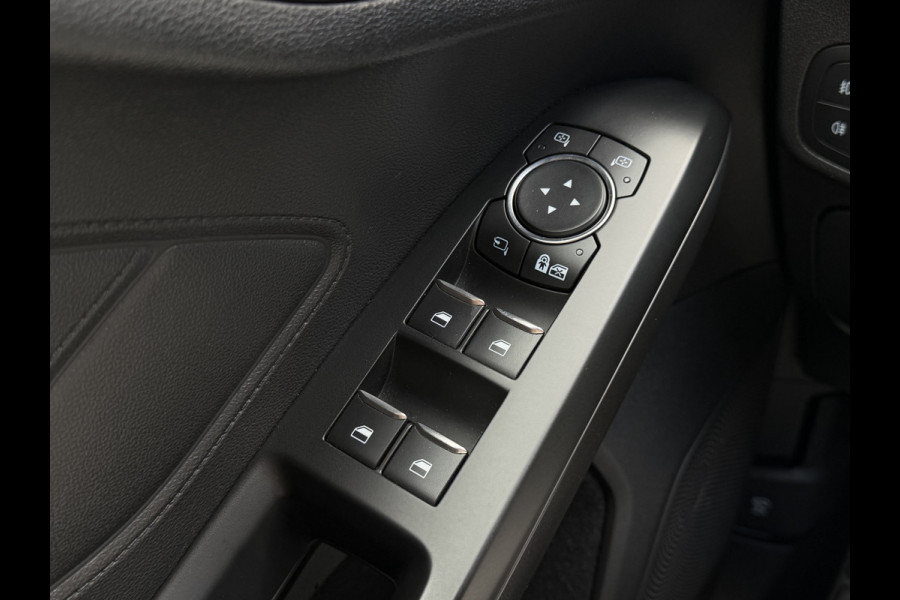 Ford Focus 1.0 Titanium Business Automaat / Keyless / Carplay / Navigatie / PDC v+a