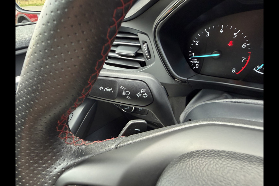 Ford Focus 1.0 Titanium Business Automaat / Keyless / Carplay / Navigatie / PDC v+a