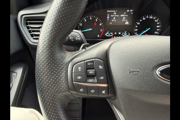 Ford Focus 1.0 Titanium Business Automaat / Keyless / Carplay / Navigatie / PDC v+a