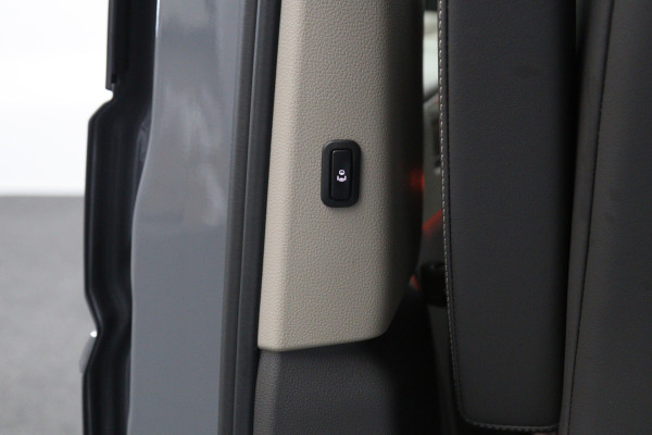 Volkswagen Multivan 1.4 eHybrid 218 PK L1H1 Style 7P PHEV, Trekhaak, Elek. Schuifdeuren, Adap. Cruise Control, Matrix-LED