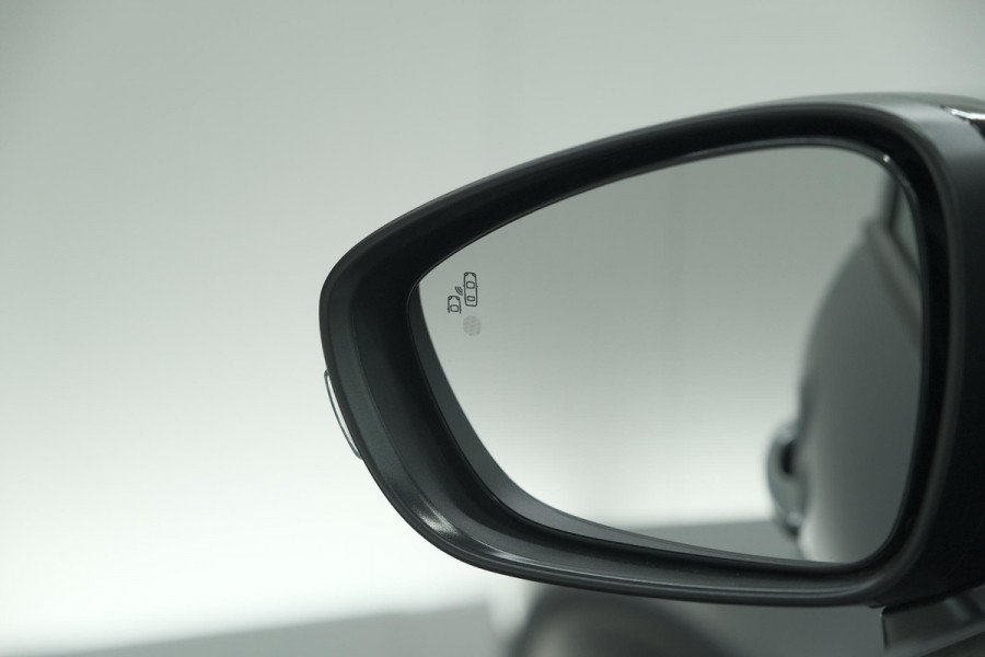 Citroën C3 Aircross PureTech 110 S&S Business | Schuif-/Kanteldak | Camera | HIFI Audiosysteem | Dodehoekdetectie