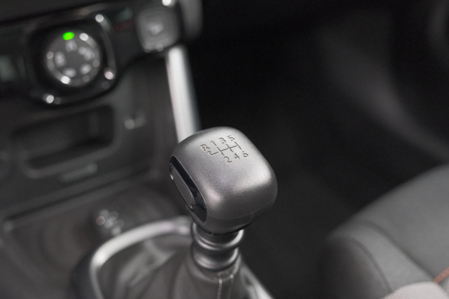 Citroën C3 Aircross PureTech 110 S&S Business | Schuif-/Kanteldak | Camera | HIFI Audiosysteem | Dodehoekdetectie