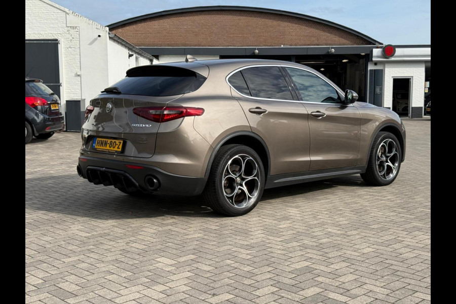 Alfa Romeo Stelvio 2.0 T AWD Super