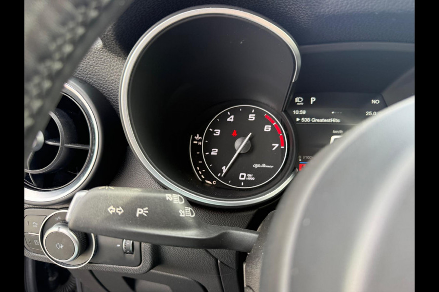 Alfa Romeo Stelvio 2.0 T AWD Super