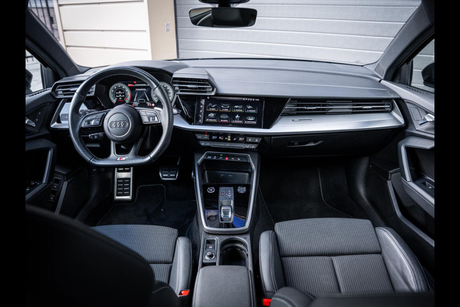 Audi A3 Sportback 45 TFSI e S edition Competition 3xS-line - S3 Look l Matrix l ACC l Sfeeverl.