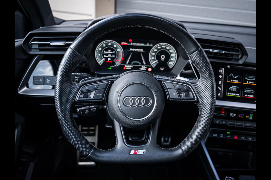 Audi A3 Sportback 45 TFSI e S edition Competition 3xS-line - S3 Look l Matrix l ACC l Sfeeverl.