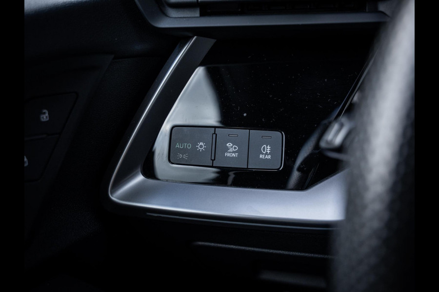 Audi A3 Sportback 45 TFSI e S edition Competition 3xS-line - S3 Look l Matrix l ACC l Sfeeverl.
