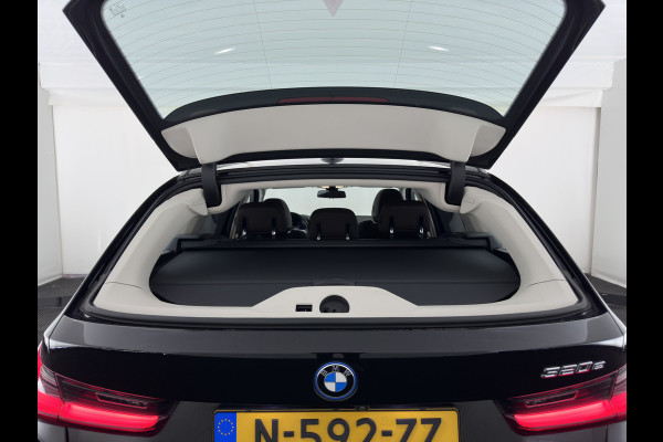 BMW 3 Serie Touring 320e Business Edition Plus (INCL-BTW) *AUT LASER-LED | LEATHER | HEATED-SPORTSEATS | HIFI-SOUND | KEYLESS | DIGI-COCKPIT | NAVI-FULLMAP | DAB | AMBIENTLIGHT | PRIVACY-GLASS | ECC | PDC | CRUISE | TOWBAR | 17iINCH*