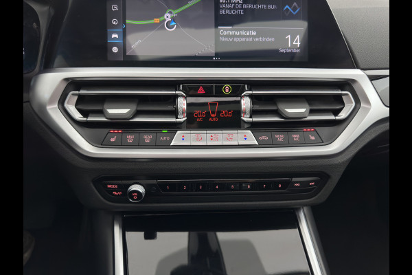 BMW 3 Serie Touring 320e Business Edition Plus (INCL-BTW) *AUT LASER-LED | LEATHER | HEATED-SPORTSEATS | HIFI-SOUND | KEYLESS | DIGI-COCKPIT | NAVI-FULLMAP | DAB | AMBIENTLIGHT | PRIVACY-GLASS | ECC | PDC | CRUISE | TOWBAR | 17iINCH*