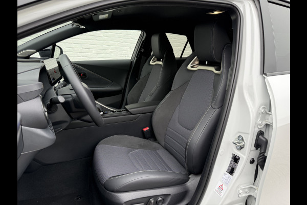 Toyota C-HR 2.0 Hybrid 200 Executive | ACC | Memory | HUD | 360* Camera | 19 inch