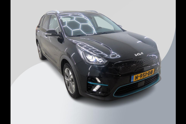 Kia e-Niro DynamicPlusLine 64 kWh SOH 98% | Schuif - Kanteldak | Navigatie | VERWACHT!