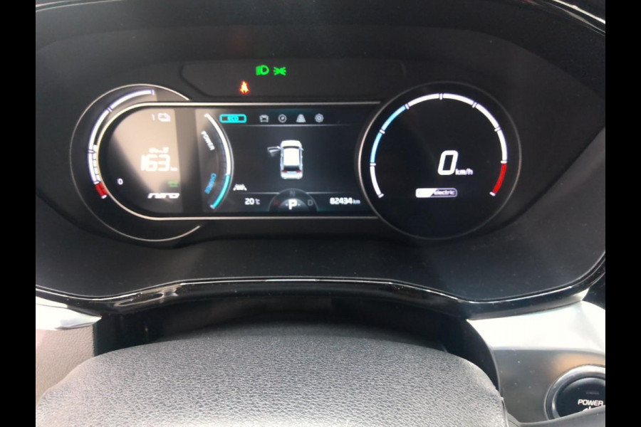 Kia e-Niro DynamicPlusLine 64 kWh SOH 98% | Schuif - Kanteldak | Navigatie | VERWACHT!