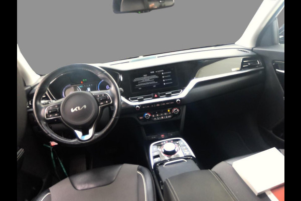 Kia e-Niro DynamicPlusLine 64 kWh SOH 98% | Schuif - Kanteldak | Navigatie | VERWACHT!
