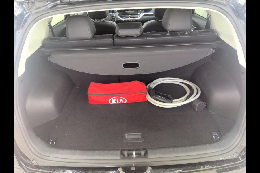 Kia e-Niro DynamicPlusLine 64 kWh SOH 98% | Schuif - Kanteldak | Navigatie | VERWACHT!