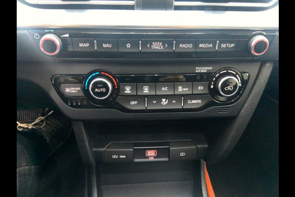 Kia e-Niro DynamicPlusLine 64 kWh SOH 98% | Schuif - Kanteldak | Navigatie | VERWACHT!
