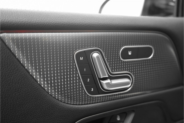 Mercedes-Benz EQB 300 4MATIC 67 kWh Pano Distronic Plus Multi Contourstoelen Memory Keyless