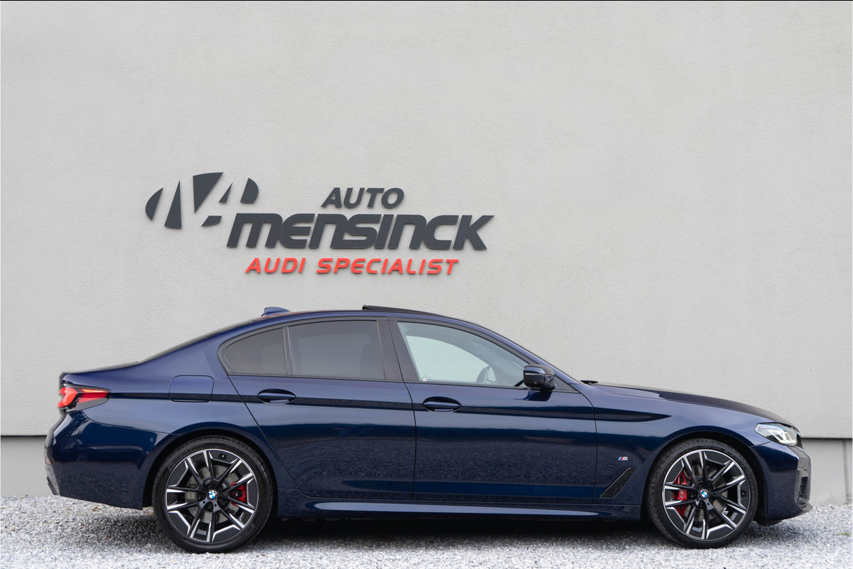 BMW 5 Serie 530e M Sport / M Sportstoelen/ Schuif-kanteldak/ Harman Kardon/ Head-up/ 210 kW