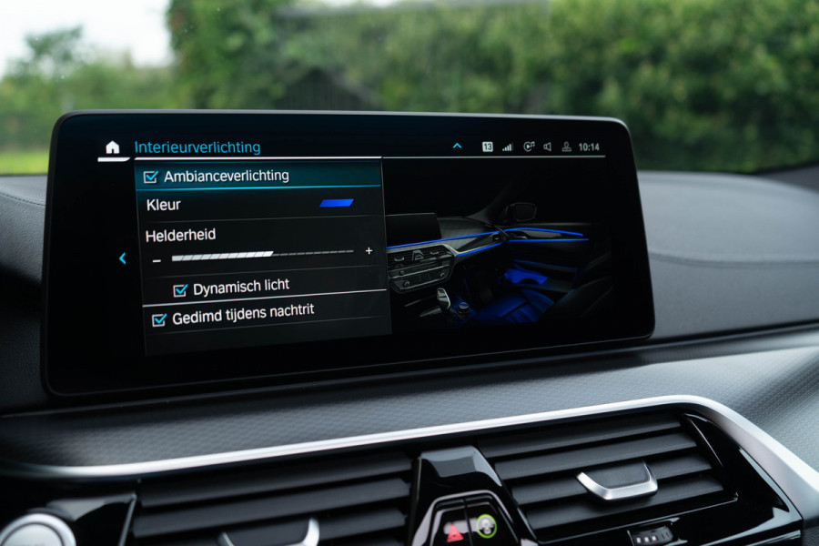 BMW 5 Serie 530e M Sport / M Sportstoelen/ Schuif-kanteldak/ Harman Kardon/ Head-up/ 210 kW