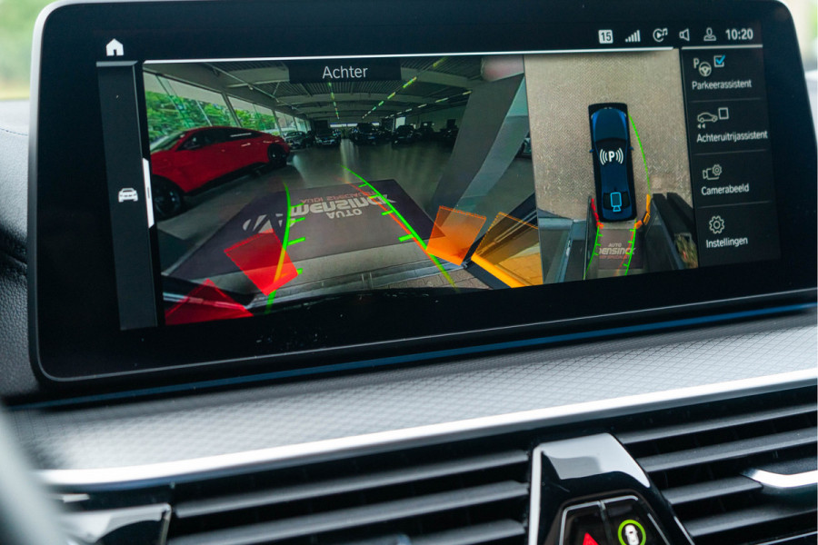 BMW 5 Serie 530e M Sport / M Sportstoelen/ Schuif-kanteldak/ Harman Kardon/ Head-up/ 210 kW