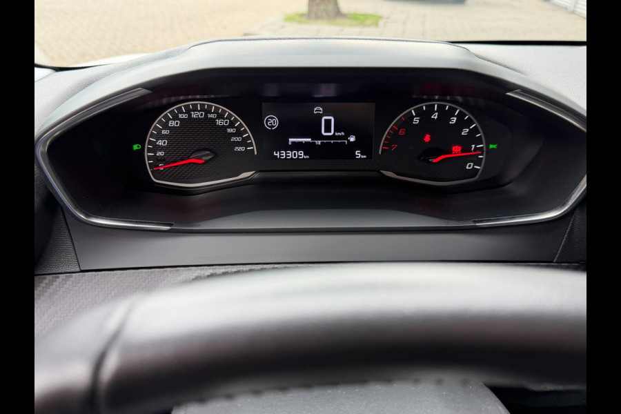 Peugeot 208 1.2 PureTech Active Pack 43.000 KM - Apple CarPlay / Navigatie I Airco I LED I Veiligheid pakket I Dealer onderhouden