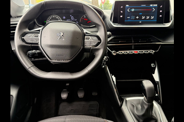 Peugeot 208 1.2 PureTech Active Pack 43.000 KM - Apple CarPlay / Navigatie I Airco I LED I Veiligheid pakket I Dealer onderhouden