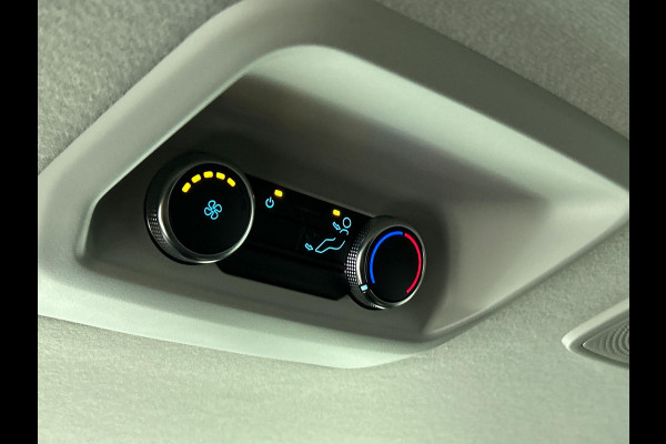 Ford Transit Custom 340 2.5 Automaat PHEV L2H1 Limited 9 PERS Navigatie Apple CarPlay Android Auto Camera Parkeerhulp Adaptive Cruise Control Dodehoekdetectie Stoel- en stuurverwarming Full Led Climate Control Lichtmetalen velgen