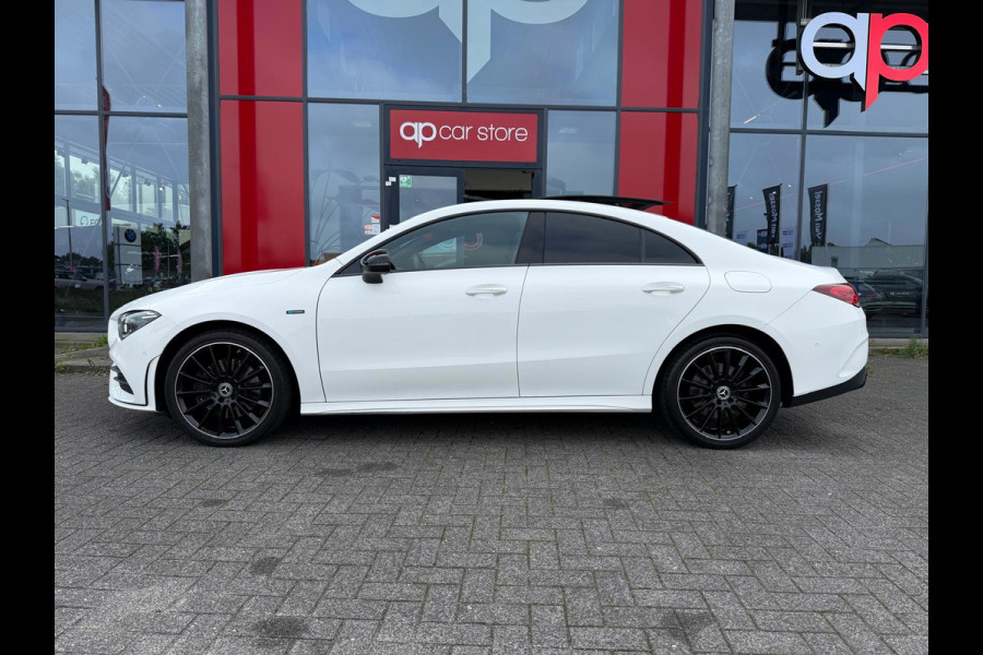 Mercedes-Benz CLA-Klasse 250 e Hybride AMG Night pakket Panorama Ambient light