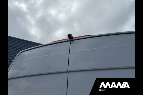 Volkswagen Crafter 35 2.0 TDI L4H3 Airco Camera Sensoren