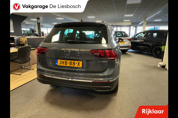 Volkswagen Tiguan 1.4 TSI eHybrid comfort Business / navi / camera / carplay / boeken