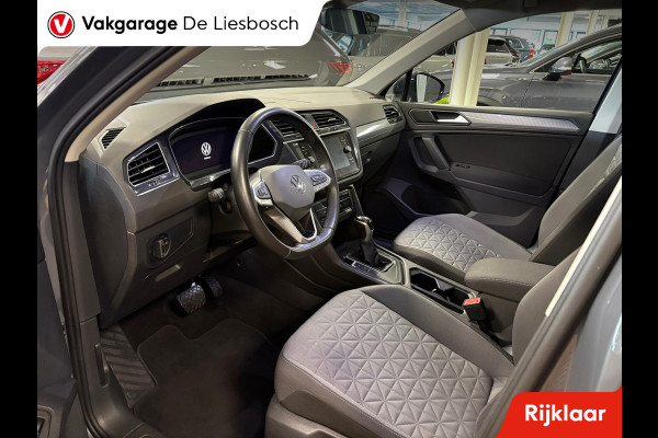 Volkswagen Tiguan 1.4 TSI eHybrid comfort Business / navi / camera / carplay / boeken
