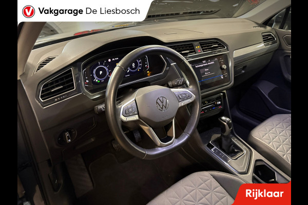 Volkswagen Tiguan 1.4 TSI eHybrid comfort Business / navi / camera / carplay / boeken
