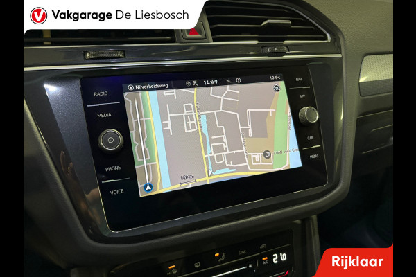 Volkswagen Tiguan 1.4 TSI eHybrid comfort Business / navi / camera / carplay / boeken
