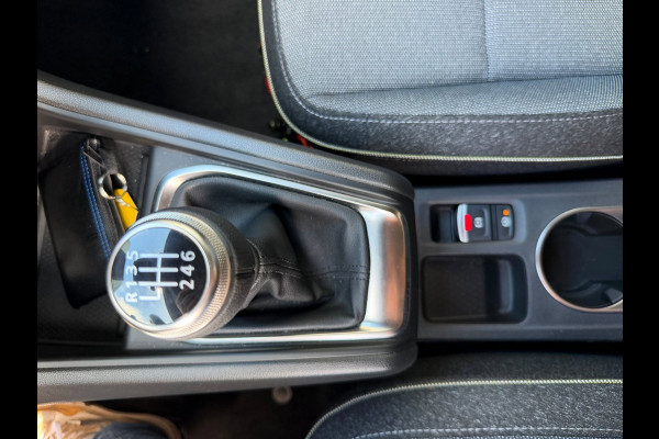 Renault Captur TCe 90 Techno Navi / Virtual Cockpit / Camera / P-sensoren V&A