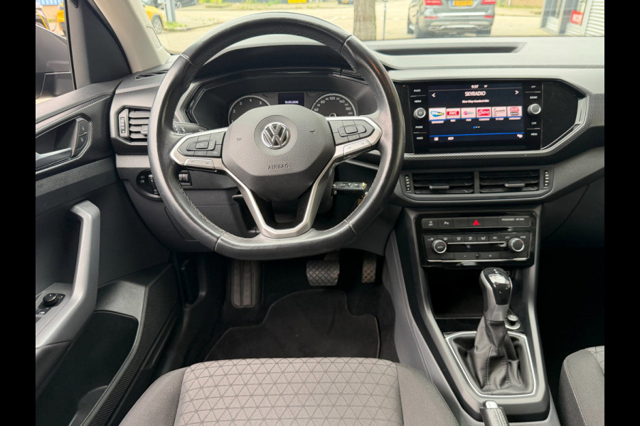 Volkswagen T-Cross 1.0 TSI Life - AUTOMAAT I Apple CarPlay / Navigatie I Airco I Sport velgen I LED I PDC I Dealer onderhouden