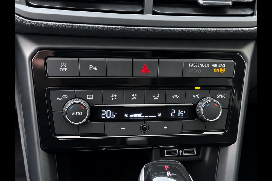 Volkswagen T-Cross 1.0 TSI Life - AUTOMAAT I Apple CarPlay / Navigatie I Airco I Sport velgen I LED I PDC I Dealer onderhouden