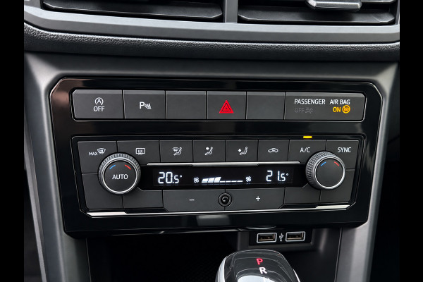 Volkswagen T-Cross 1.0 TSI Life - AUTOMAAT I Apple CarPlay / Navigatie I Airco I Sport velgen I LED I PDC I Dealer onderhouden
