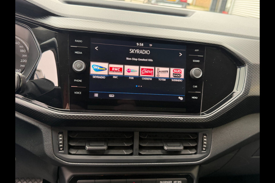 Volkswagen T-Cross 1.0 TSI Life - AUTOMAAT I Apple CarPlay / Navigatie I Airco I Sport velgen I LED I PDC I Dealer onderhouden
