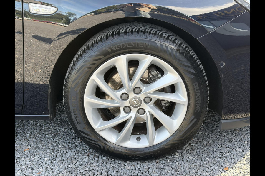 Opel Astra Sports Tourer 1.4 Business Executive ✓2 Eigenaar✓Camera✓Navi✓Trekhaakt✓Carplay✓Stoelverw✓Stuurverw✓Automaat✓Dealer Onderhouden✓Keyless✓Clima✓Cruise✓Pdc V+A✓Halfleder✓Comfortstoelen✓150pk✓Rijstrooksensor✓Dodehoeksensor✓Elekt Stoelen✓Lm velgen✓N.A.P✓Apk tot 03-2027